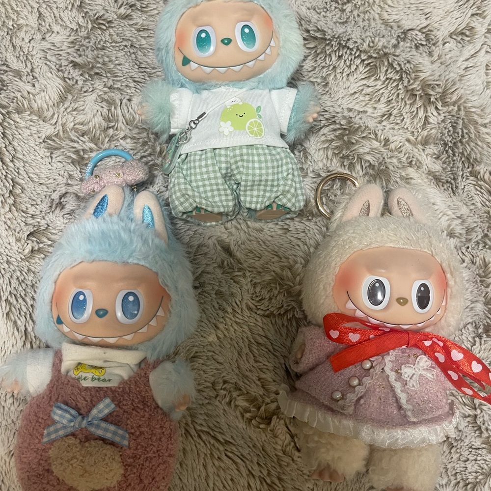 Cute Labubu Set with Blue and Pink Outfits - Picture 1 of 4